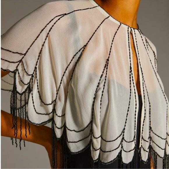 Anthropologie - Maeve Beaded Fringed Cape - One Size - Picture 3 of 9